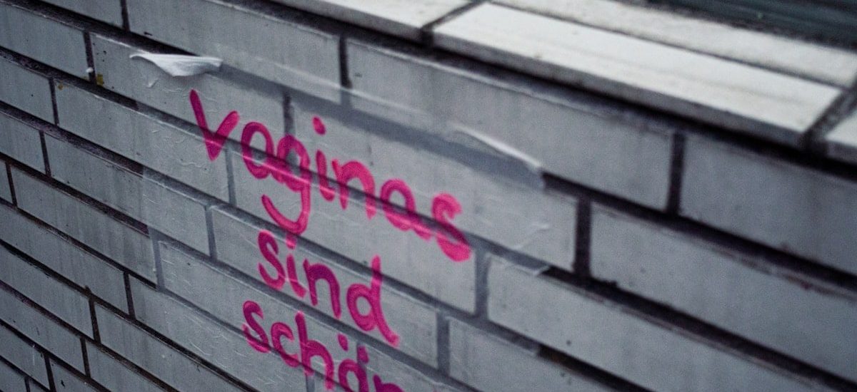 schön.